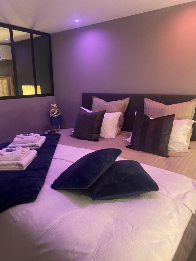 La Suite De Charme Du Mas De La Fontaine De Jonquier Avec Spa Privatif Seguret Bagian luar foto