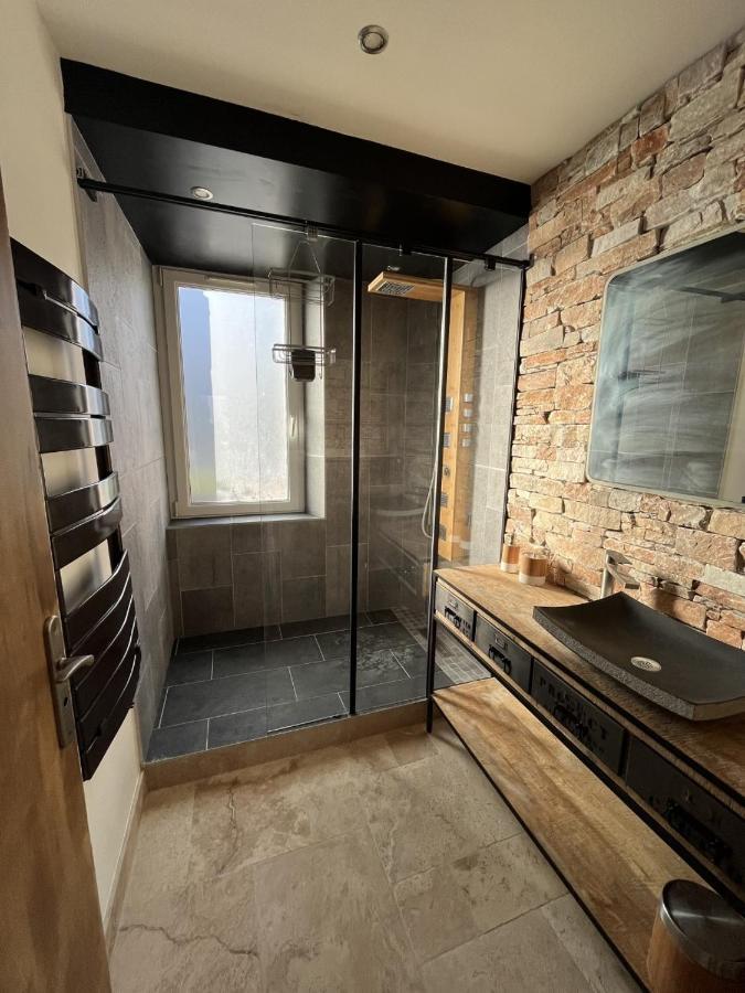 La Suite De Charme Du Mas De La Fontaine De Jonquier Avec Spa Privatif Seguret Bagian luar foto