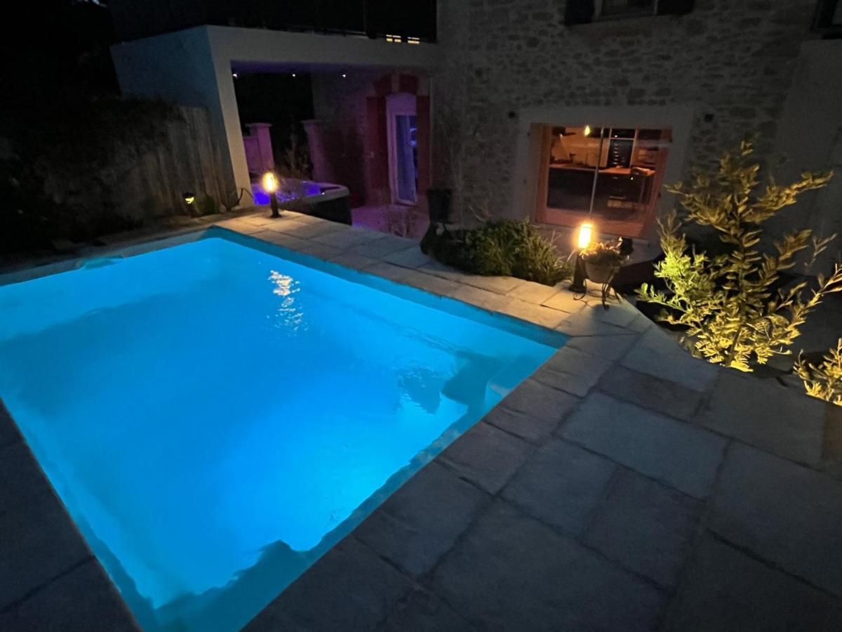 La Suite De Charme Du Mas De La Fontaine De Jonquier Avec Spa Privatif Seguret Bagian luar foto